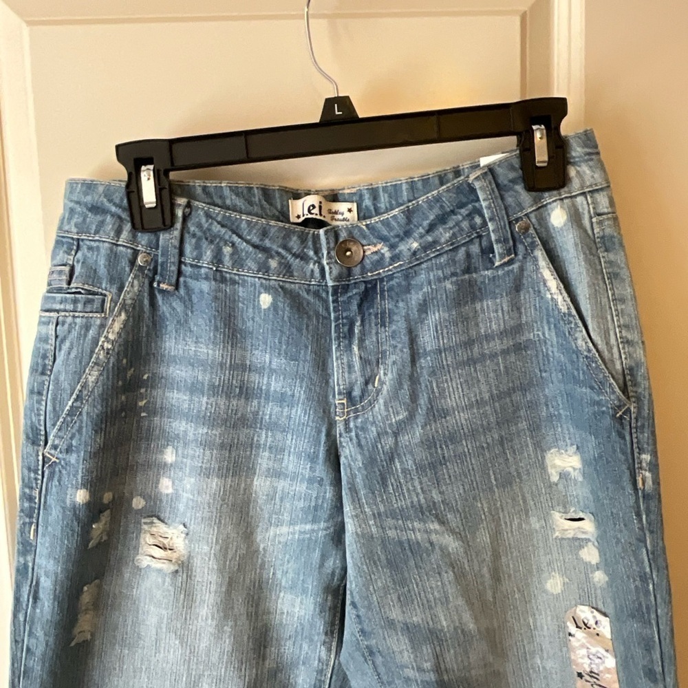 LEI WideLeg Distressed Blue Jeans size 5 - Picture 3 of 13